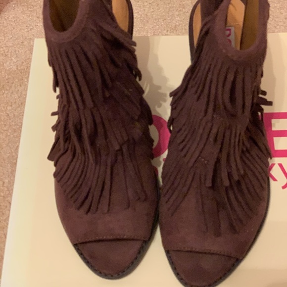 Mojo Moxy Shoes - Mojo Moxy Taraji Tassel Fringe Sandals